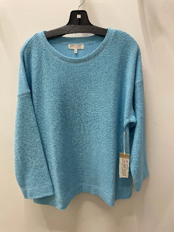 Sundown Pullover in Sky by Escape