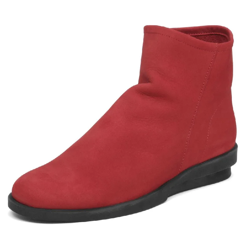 Detyam Boots