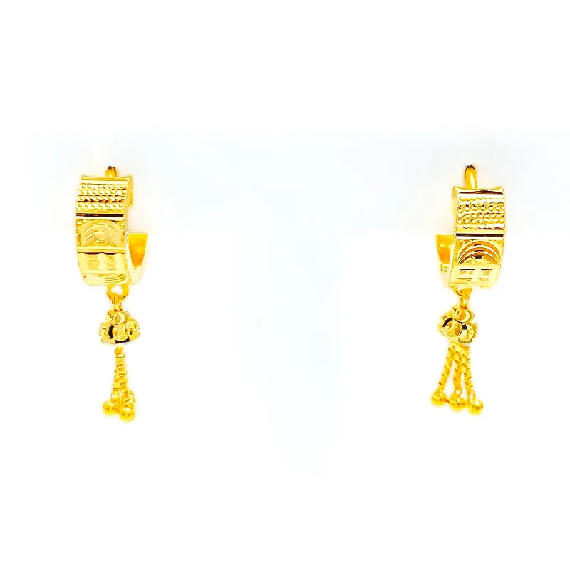 Graceful Glistening 22k Gold Dressy Earrings