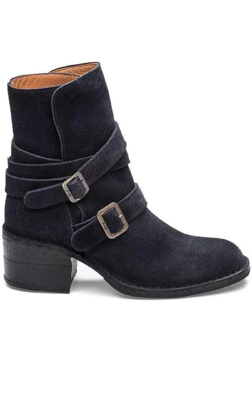 Toky 16 Black Suede Boot