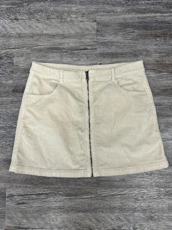 Skirt Mini & Short By American Eagle In Cream, Size: 16